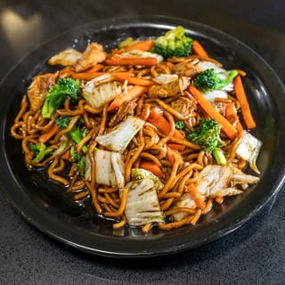 Thai Style Lo Mein